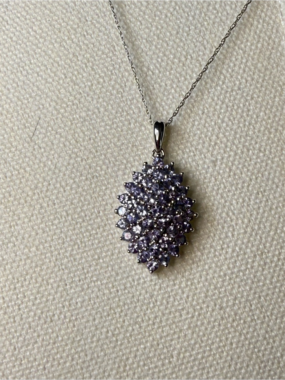 10K Gold Tanzanite Cluster Pendant Necklace White Gold Blue Violet Gemstones - Picture 7 of 9